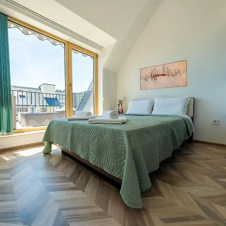 Apartment Elegant And Sunny With Free Parking *