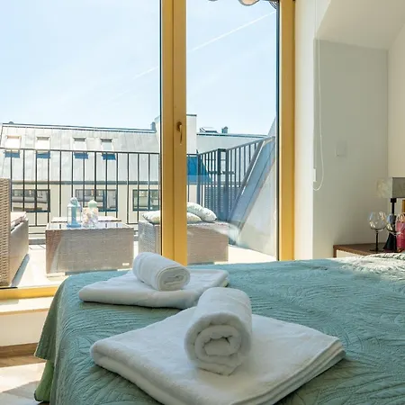 Apartament Elegant And Sunny With Free Parking