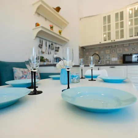 Apartament Elegant And Sunny With Free Parking *